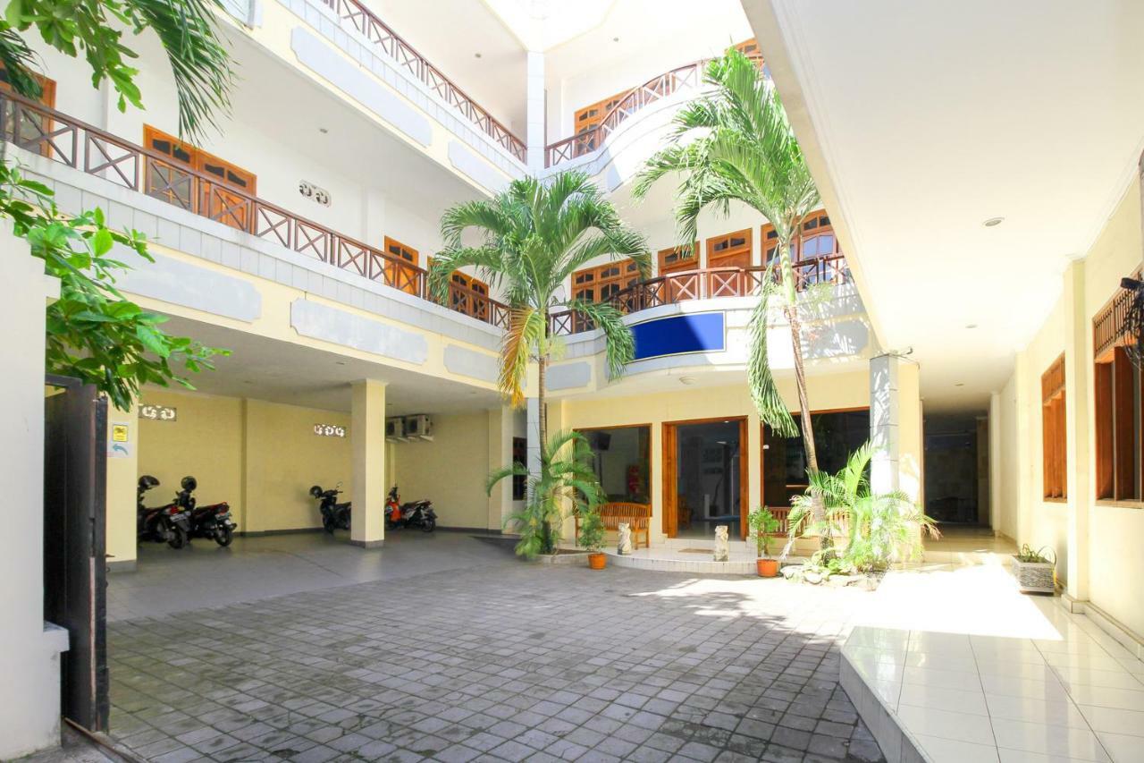 Airy Kartika Plaza Gang Melati 1 Bali Hotel Kuta  Exterior photo
